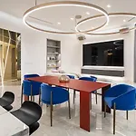 Luxury Penthouse In Downtown
