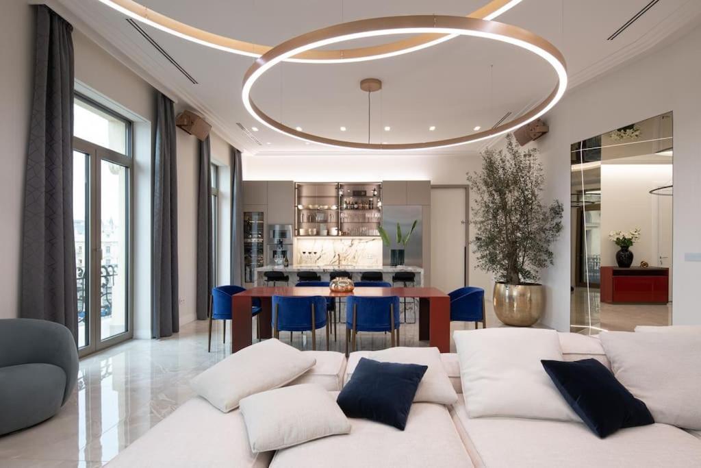 Apartment Luxury Penthouse In Downtown